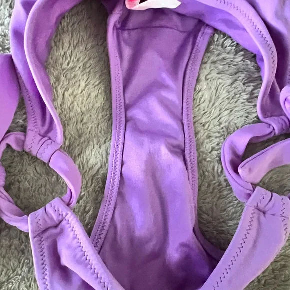 RARE Victoria's Secret Lavender bikini 32B top and XS bottom Swimwear - Picture 7 of 12